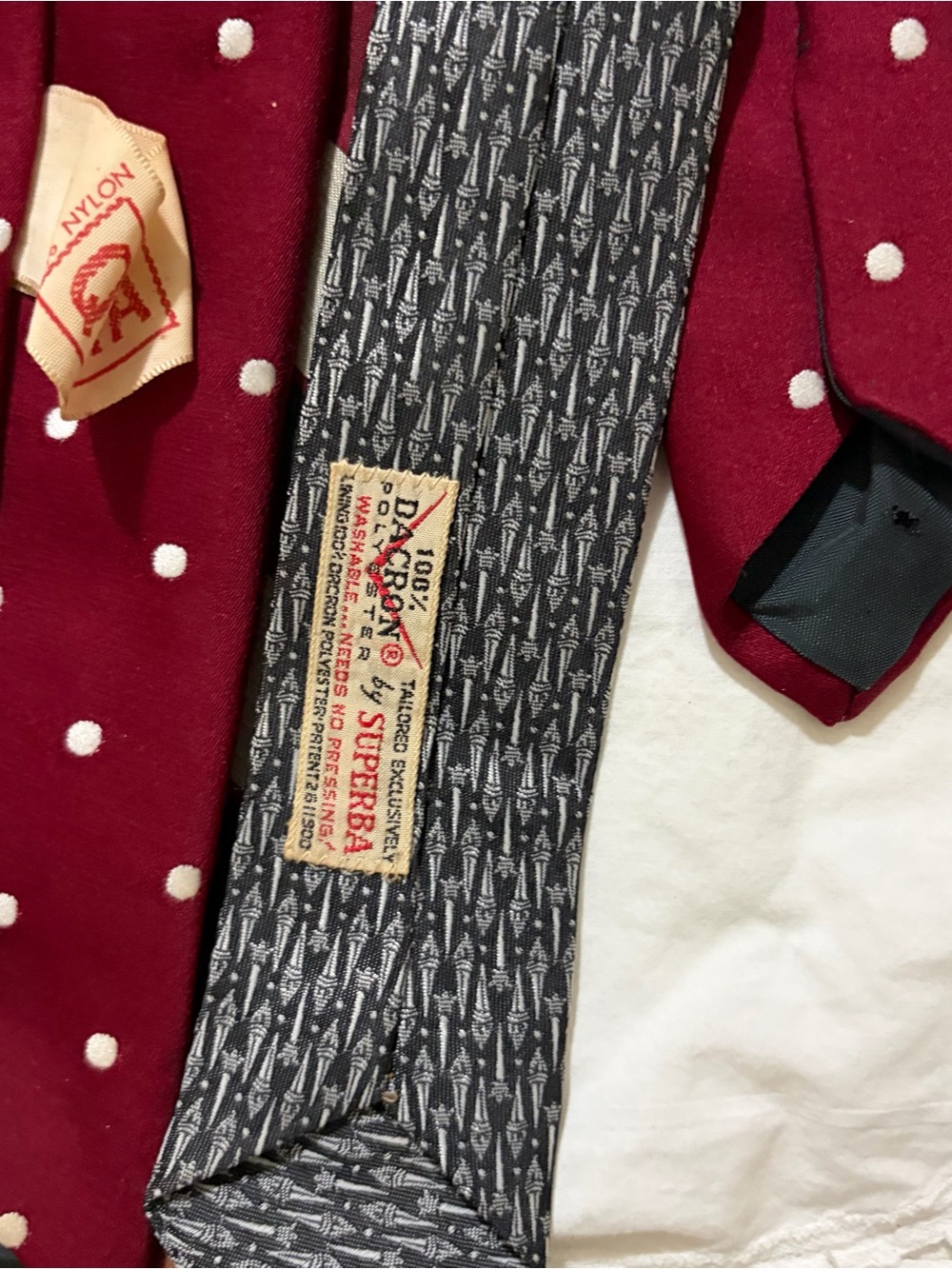 Bundle of 6 vintage(60's-70's) neckties - Picture 3 of 7